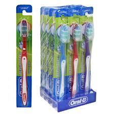 Oral-B Tooth Brushes Classic with Cap